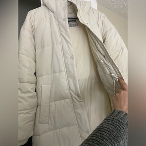 SOLD OUT Abercrombie & Fitch Ultra Long Puffer in Cream